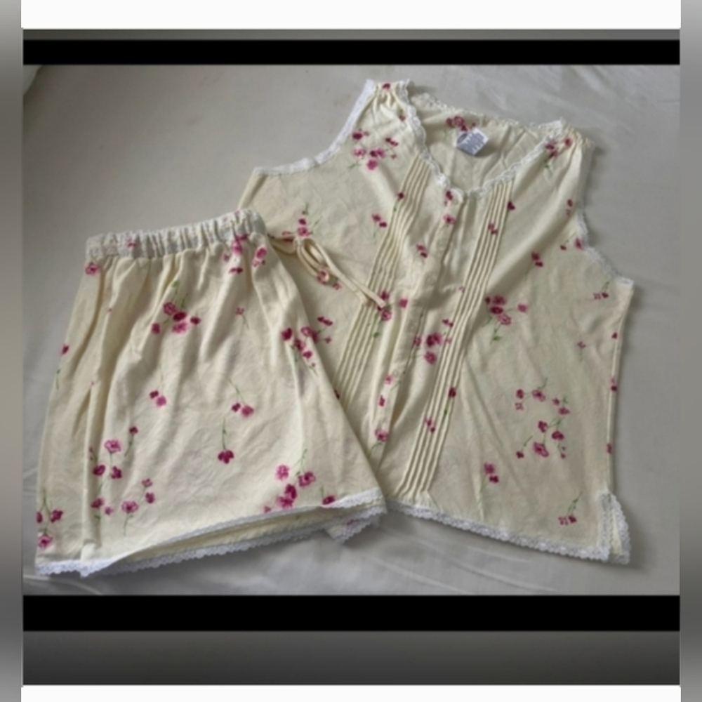 Floral Pajama Set with Pink Accents - Picture 2 of 3